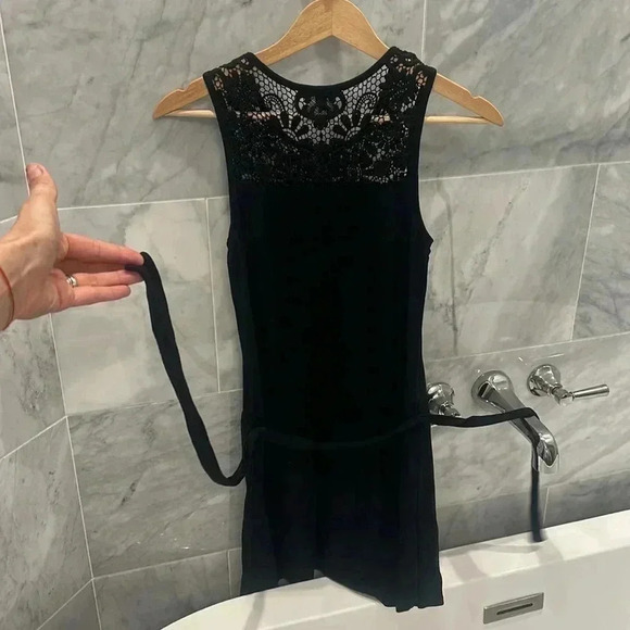 Banana Republic black dress size xsmall - Picture 4 of 5